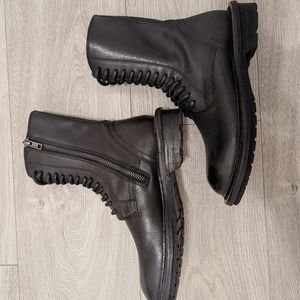 Ann Demeulemeester Leather Alec Ankle Boots